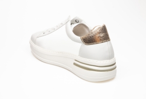  Offwhite