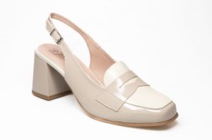 Beige-cream