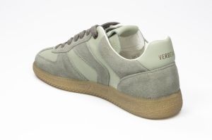  Kaki